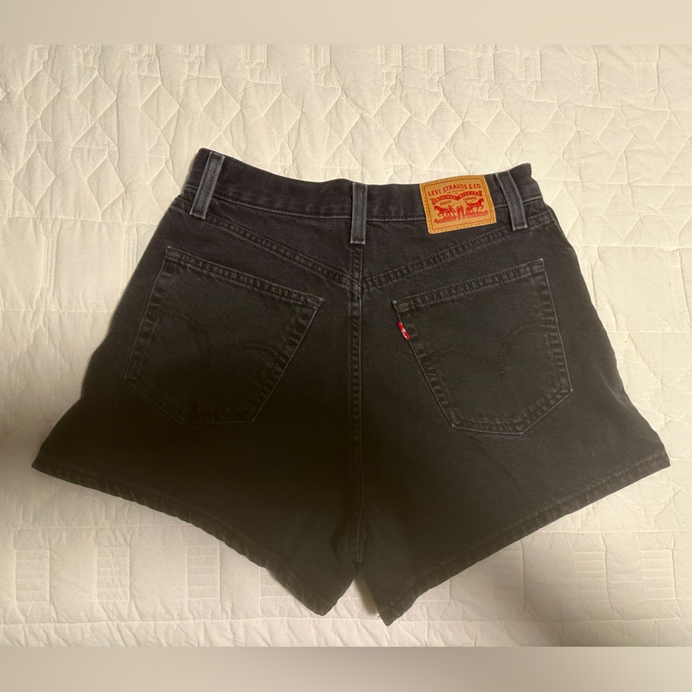 Levi’s high waisted mom shorts